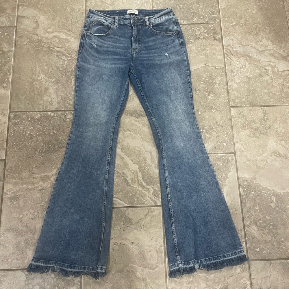 SHYANNE CATALINA LIGHT MEDIUM WASH HIGH RISE STRETCH FLARE‎ JEANS SZ 31 x 34